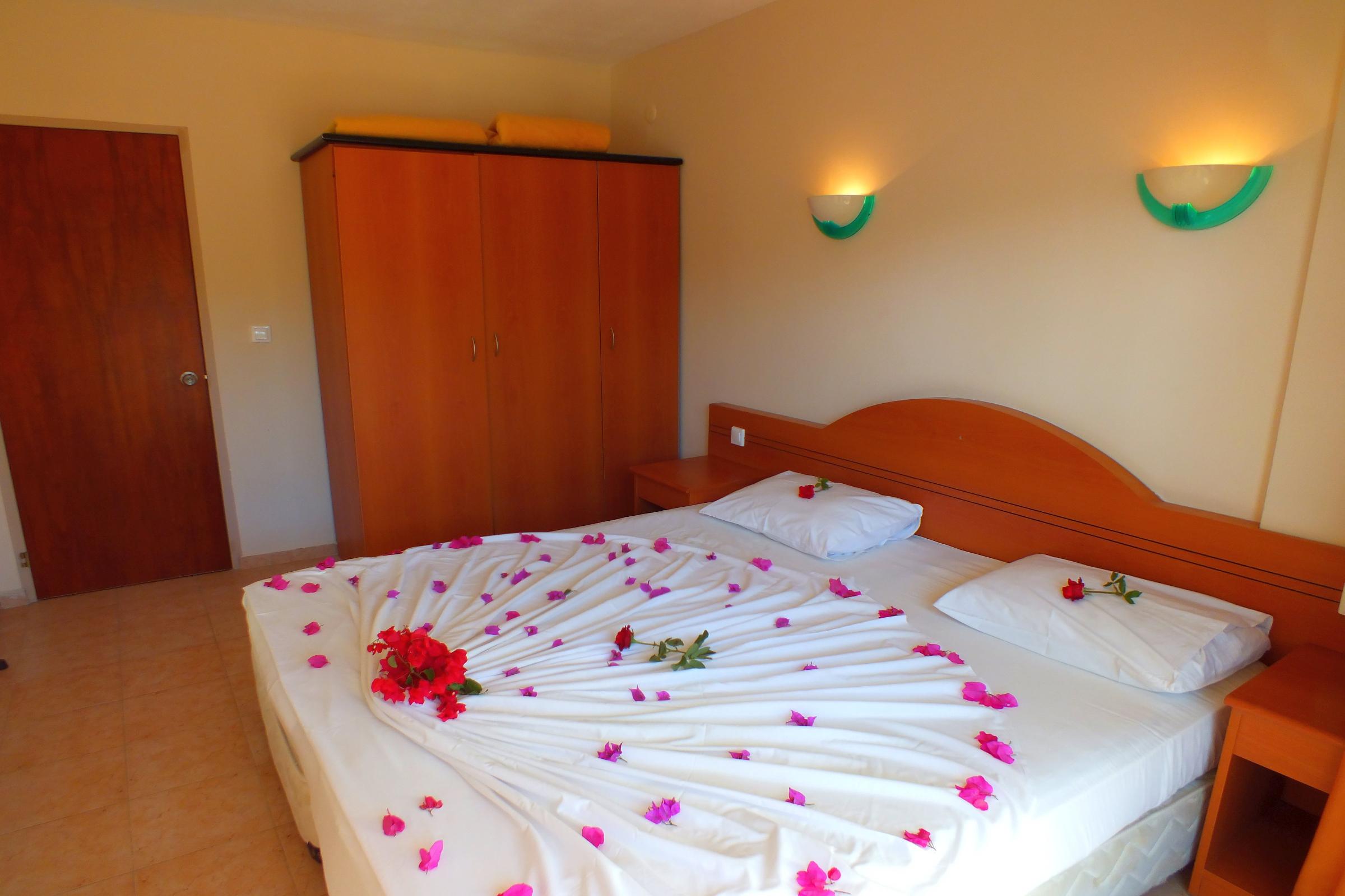Tuntas Family Suites Kusadasi Exterior foto